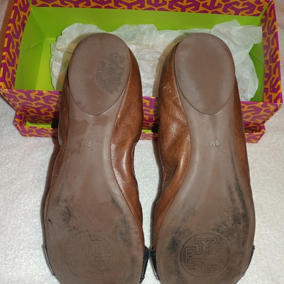 Tory Burch sz 9 - Picture 4 of 7